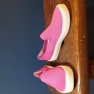 Rothy's bubblegum kids loafer
